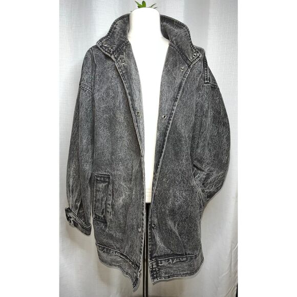 Arbor Creek Jackets & Blazers - Arbor Creek vintage black acid-washed oversized denim jacket - small
